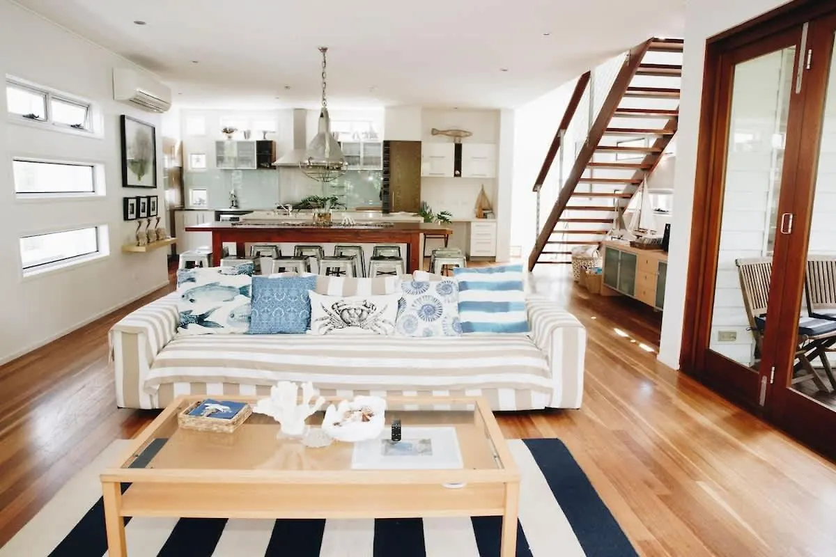 Family Beach House At Twin Waters Resort 0*,  Αυστραλία